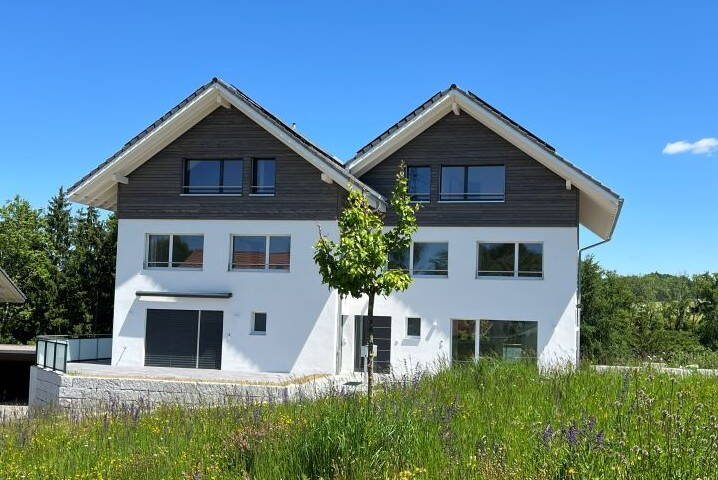 Neubau Doppeleinfamilienhaus